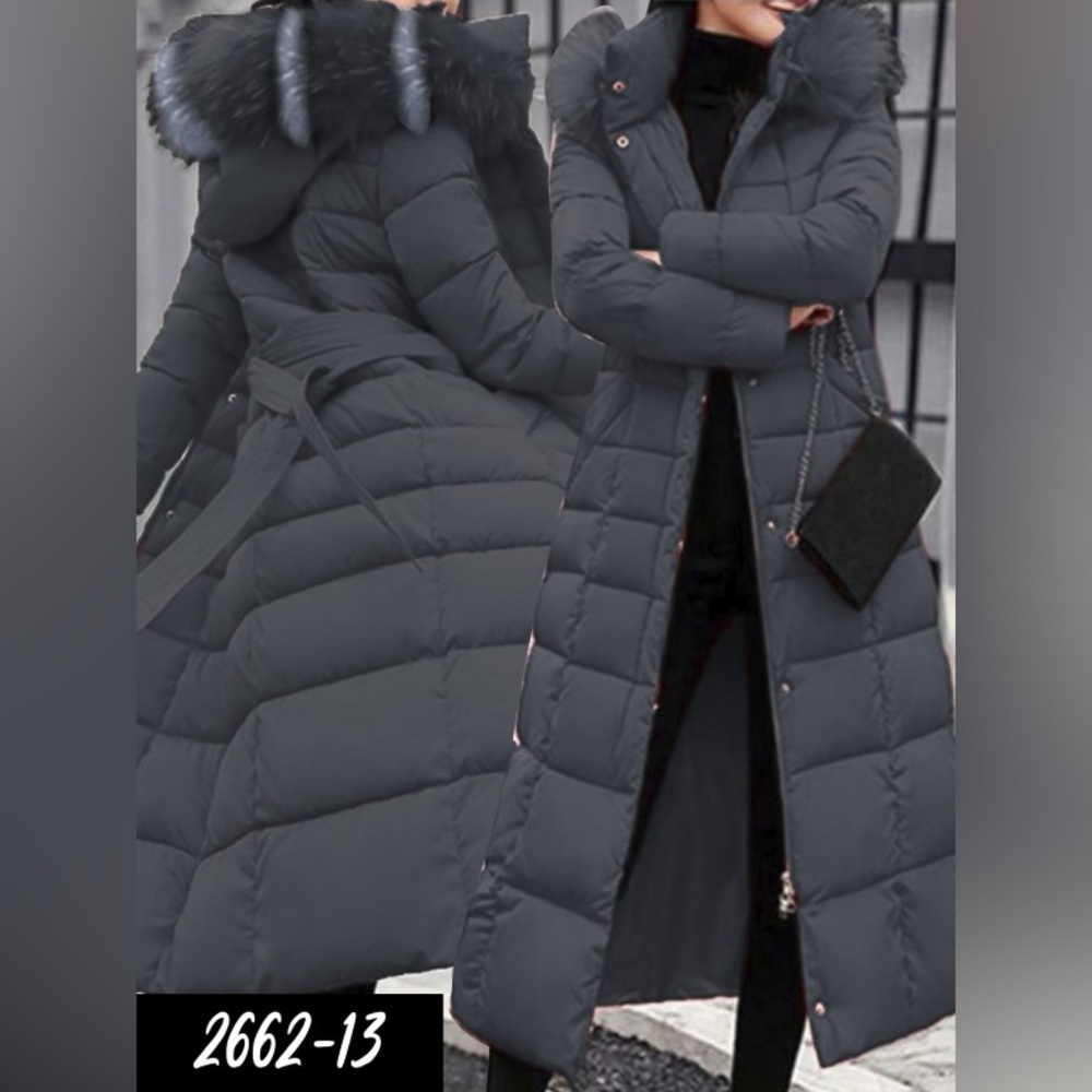NWT Women's Long Grey Puffer Coat Size M it runs small